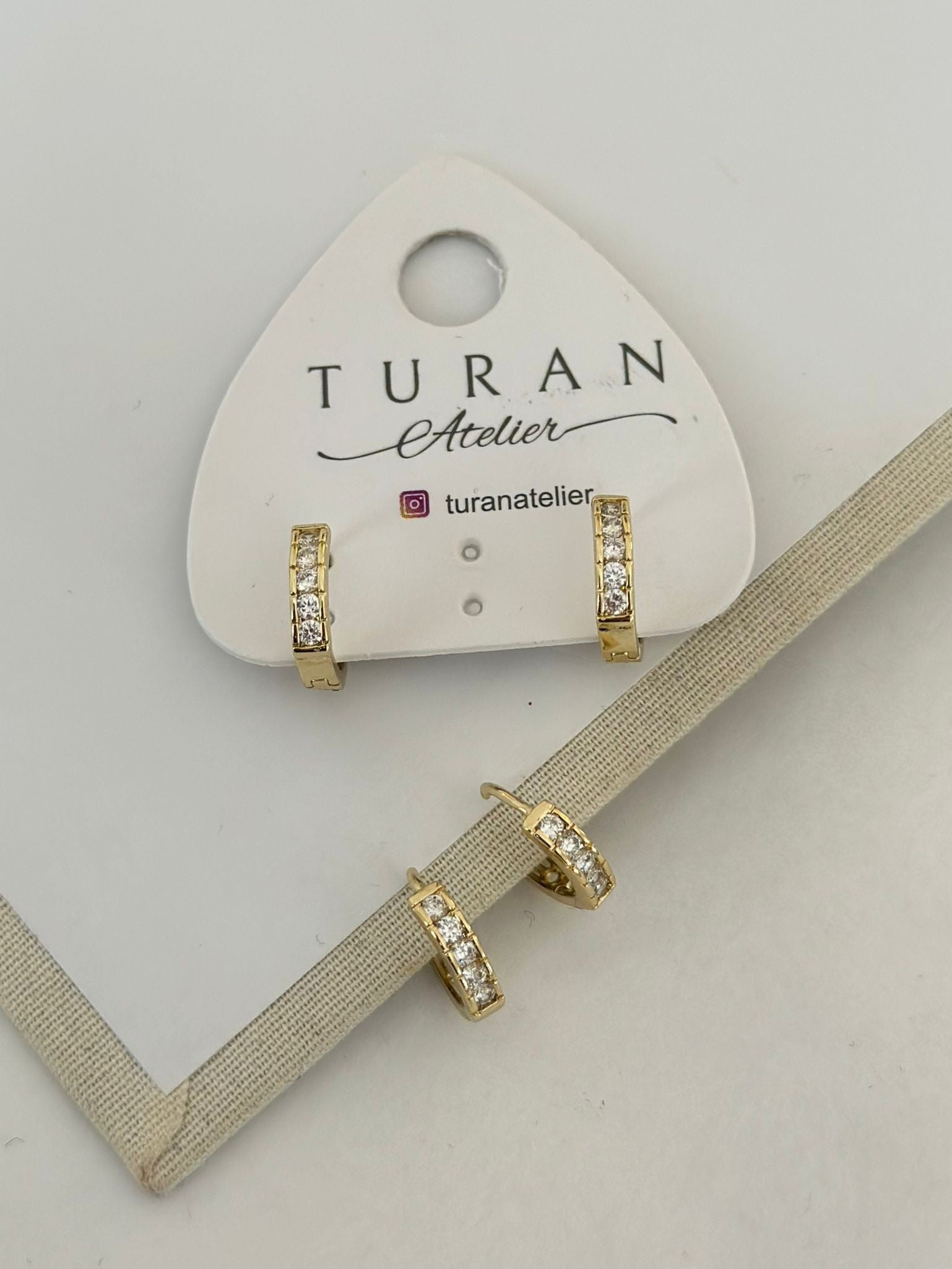 Mini Taşlı Halka Küpe (14K Renk)