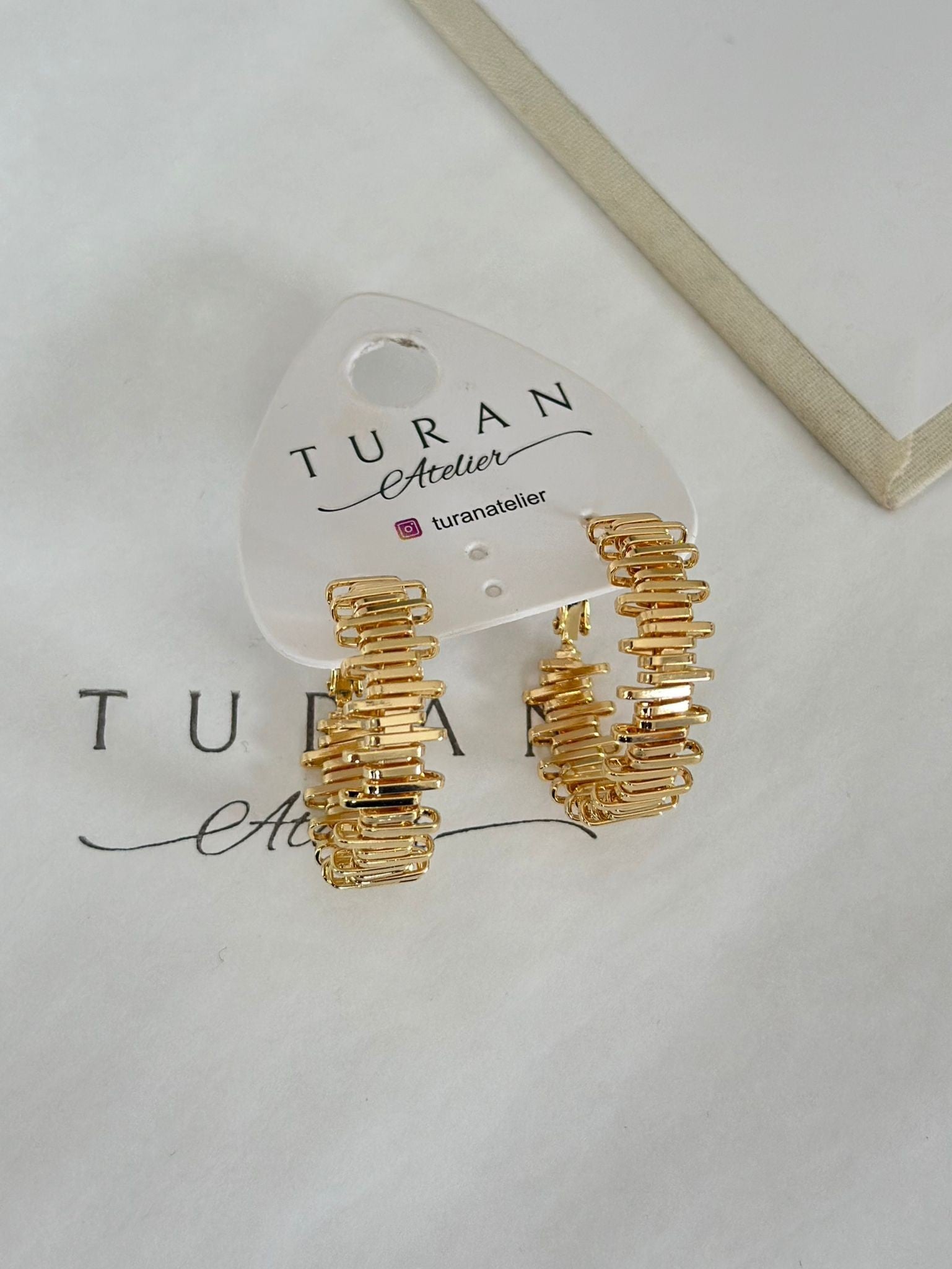 Tel Halka Çelik Gold Renk Küpe