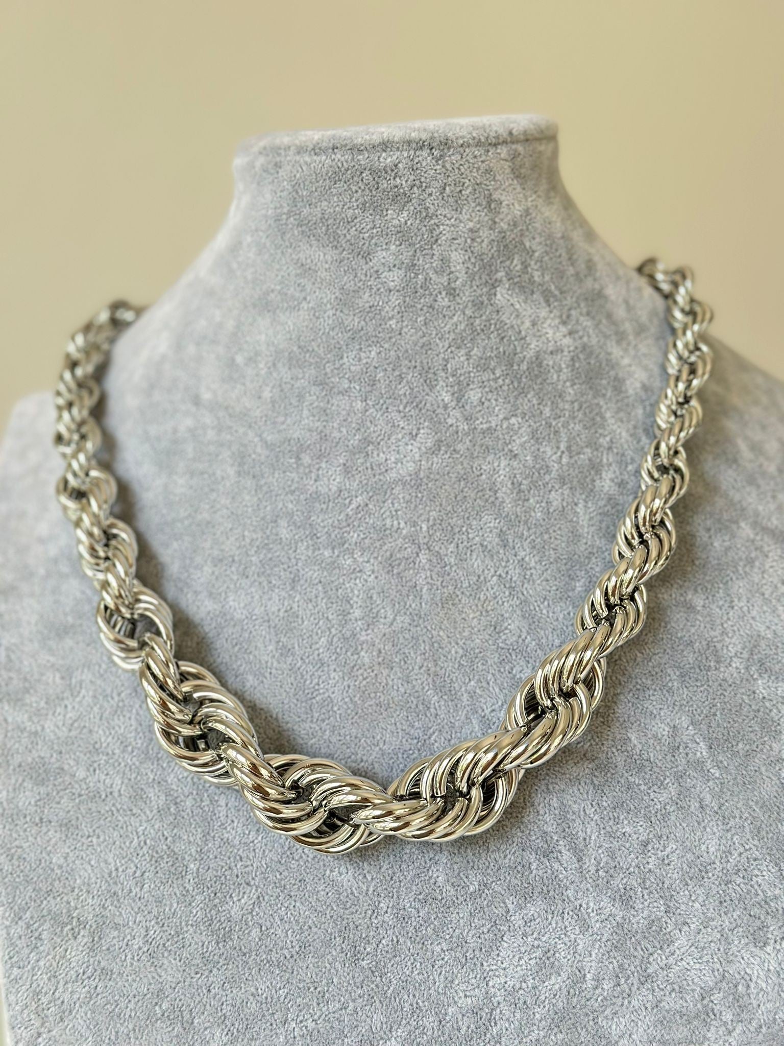 Kalın Burgu Tasarım Kolye Gümüş Renk