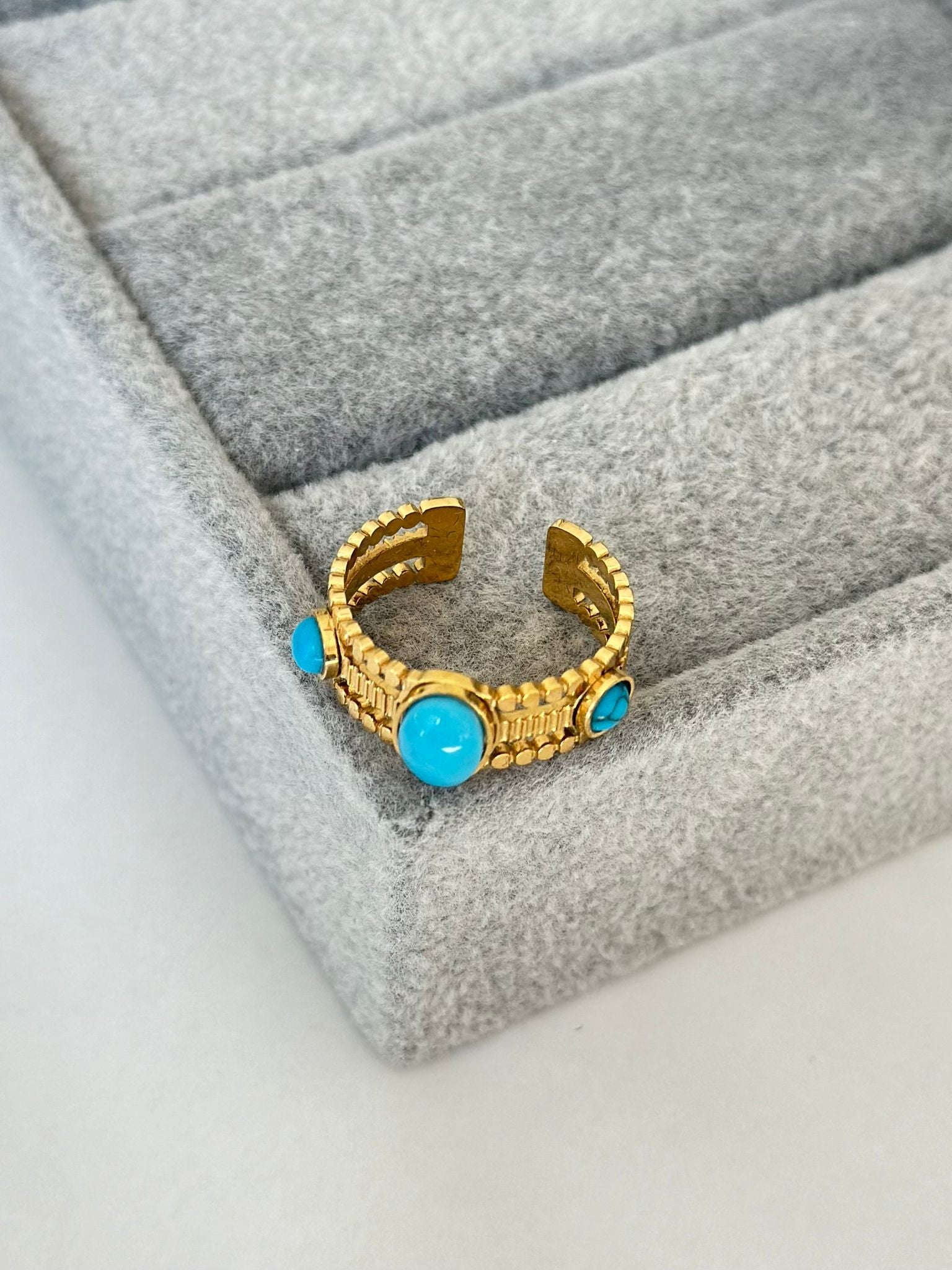 Mavi Oval Taşlı Çelik Yüzük