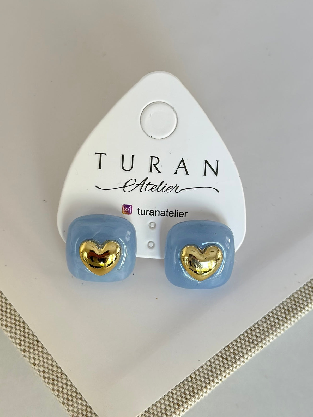 Gold Kalp Detay Mavi Küpe