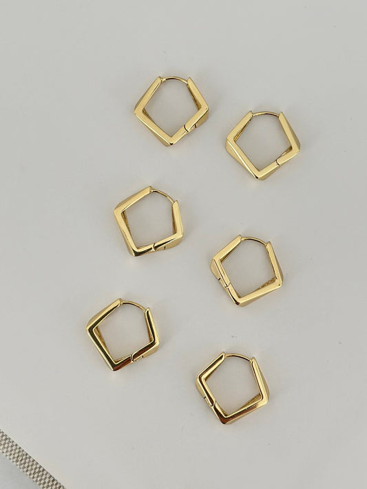14K Renk Dörtgen Altın Model Küpe