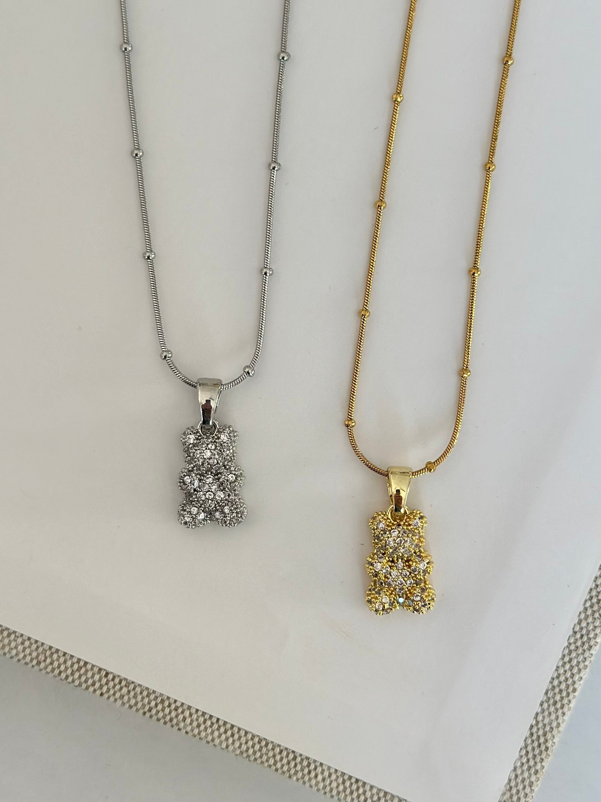 Taşlı Jelibon Kolye