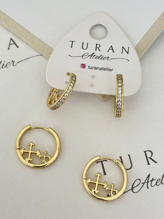 14 K Renk Taşlı Tasarım Gold Halka küpe