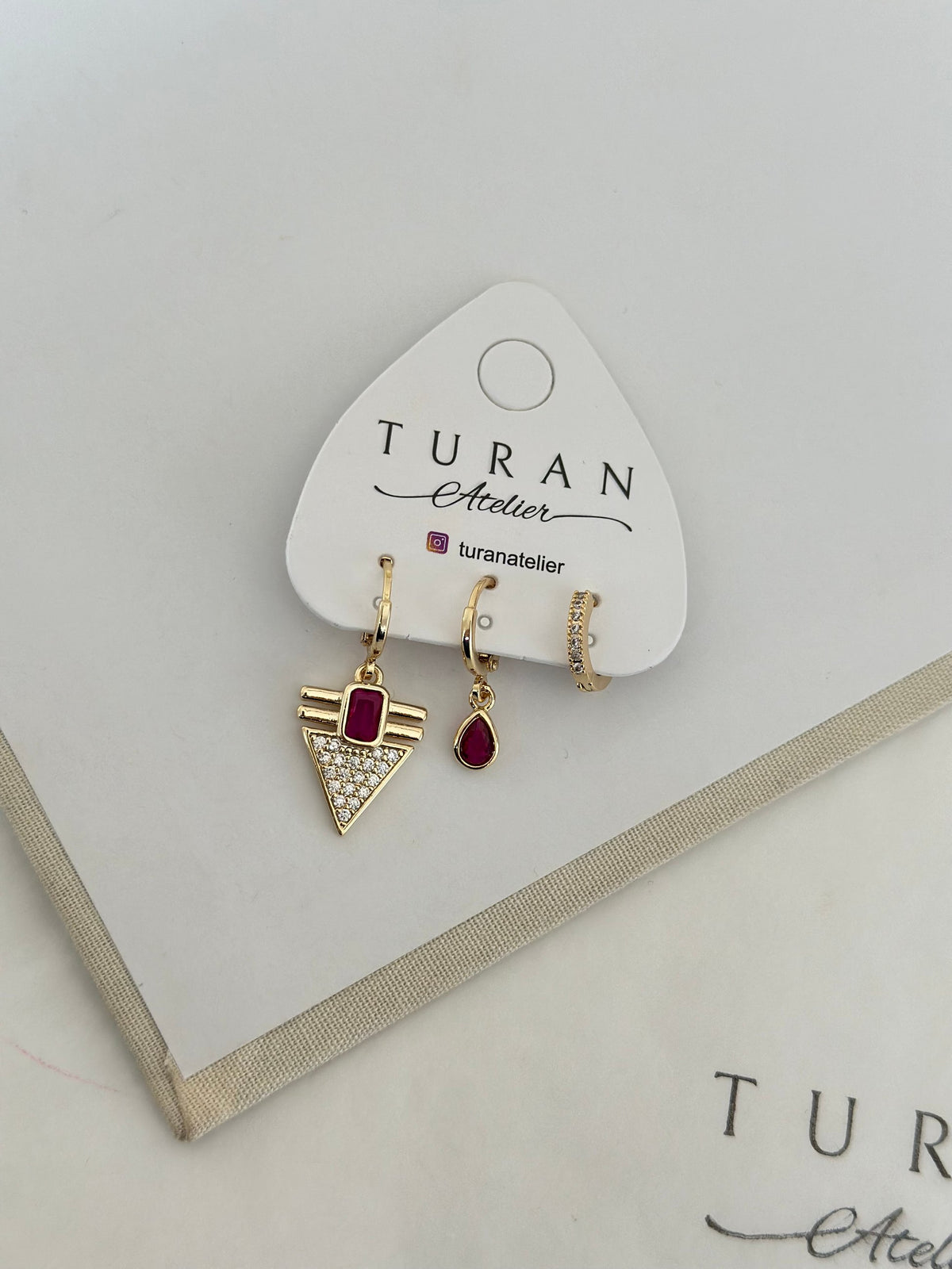 Bordo Üçgen Kombin Set Küpe