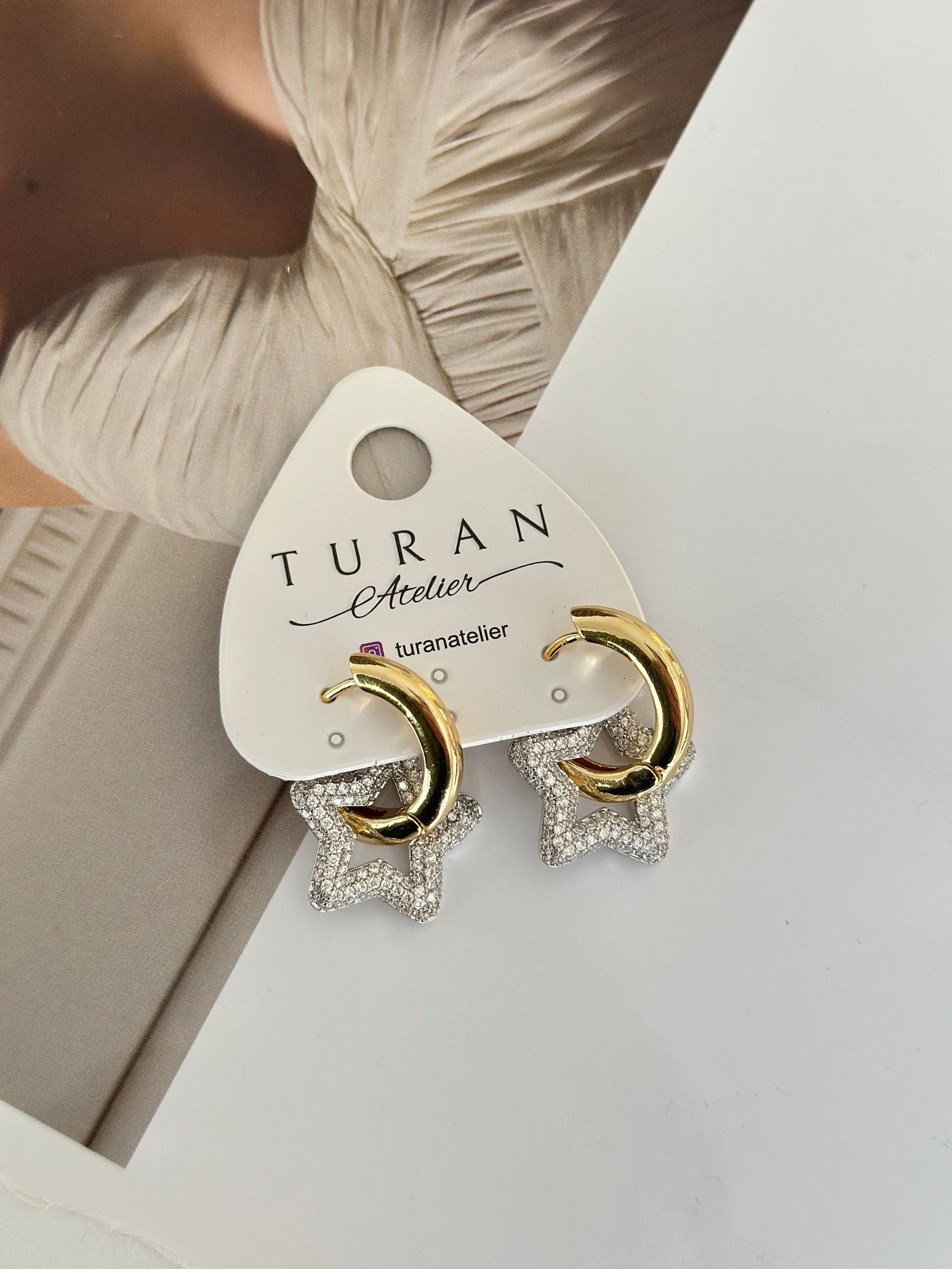 Zirkon Yıldız Küpe