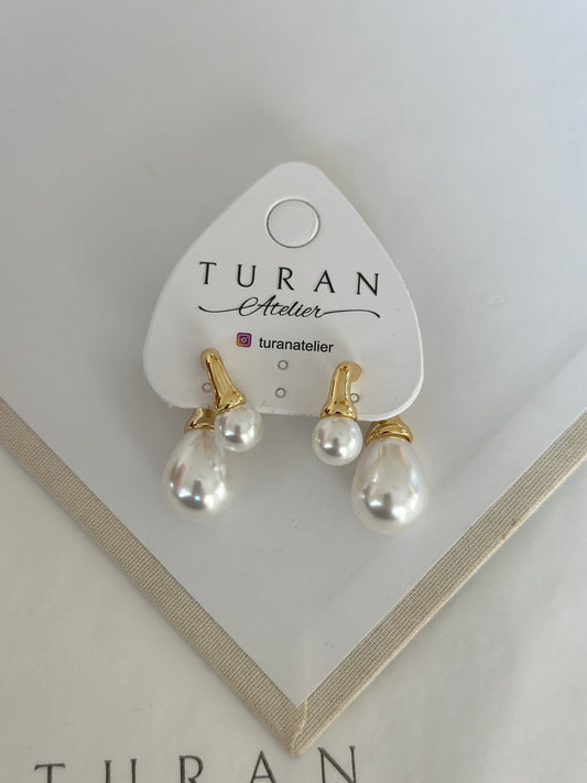 İri İnci Detay Tasarım Küpe / Gold