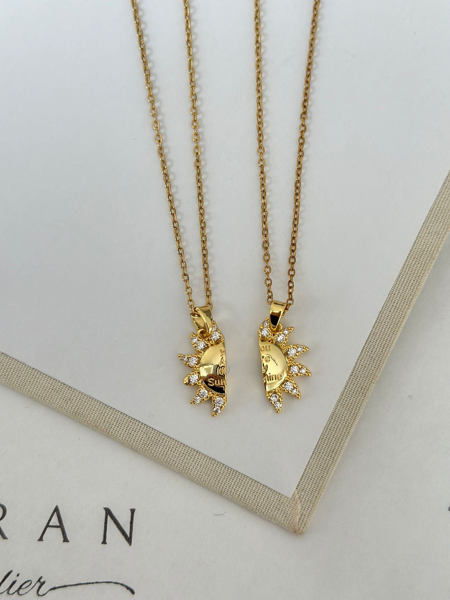 Gold Mıknatıslı Çift Kolyesi