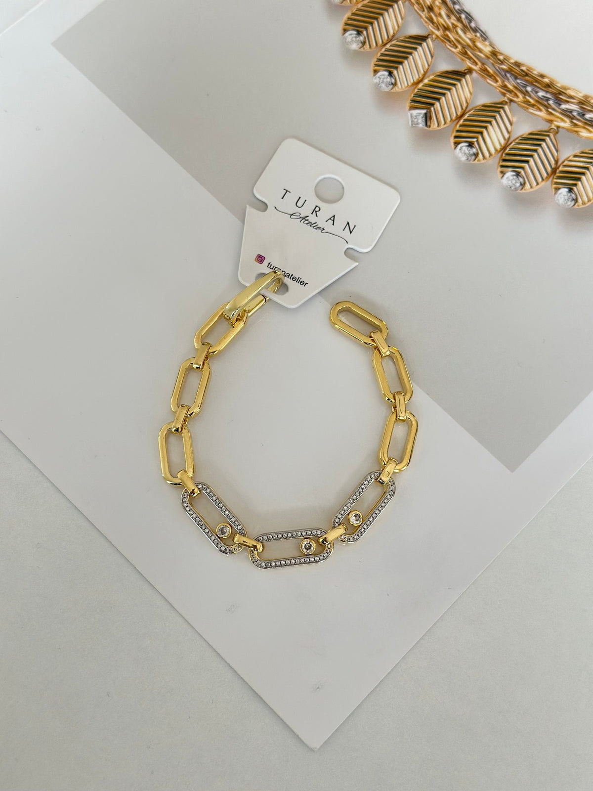 Özel Tasarım Oval Geçmeli Bileklik