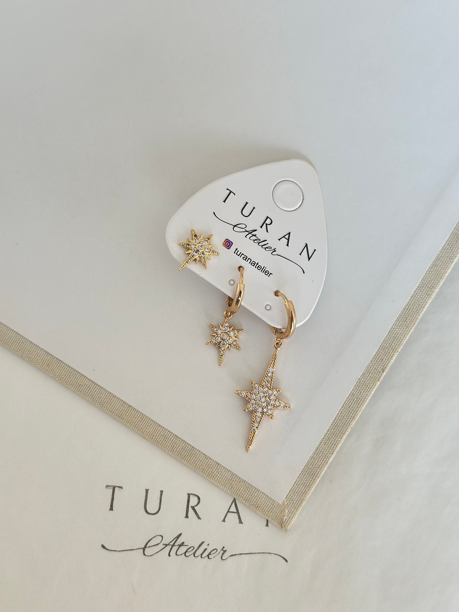 Gold Renk Yıldız Kombin