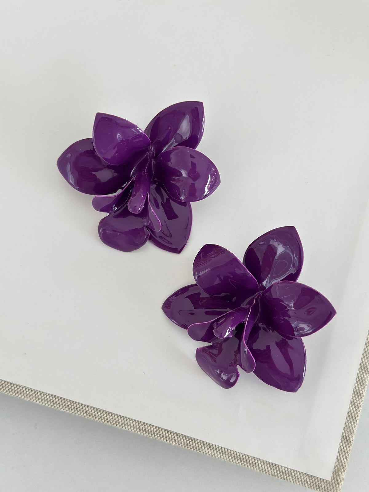 Mor Çiçek Küpe