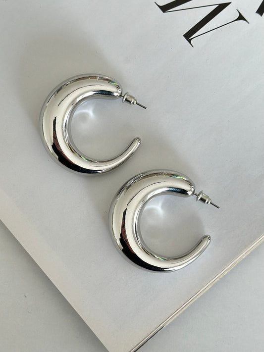 Gümüş Renk Yarım Ay Küpe