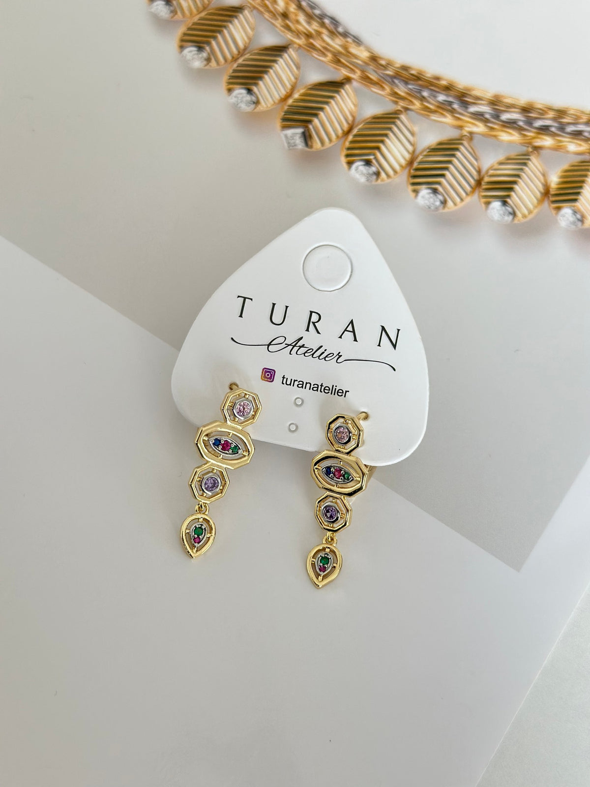 Yeni Sezon MG Renkli Taşlı Tasarım Küpe