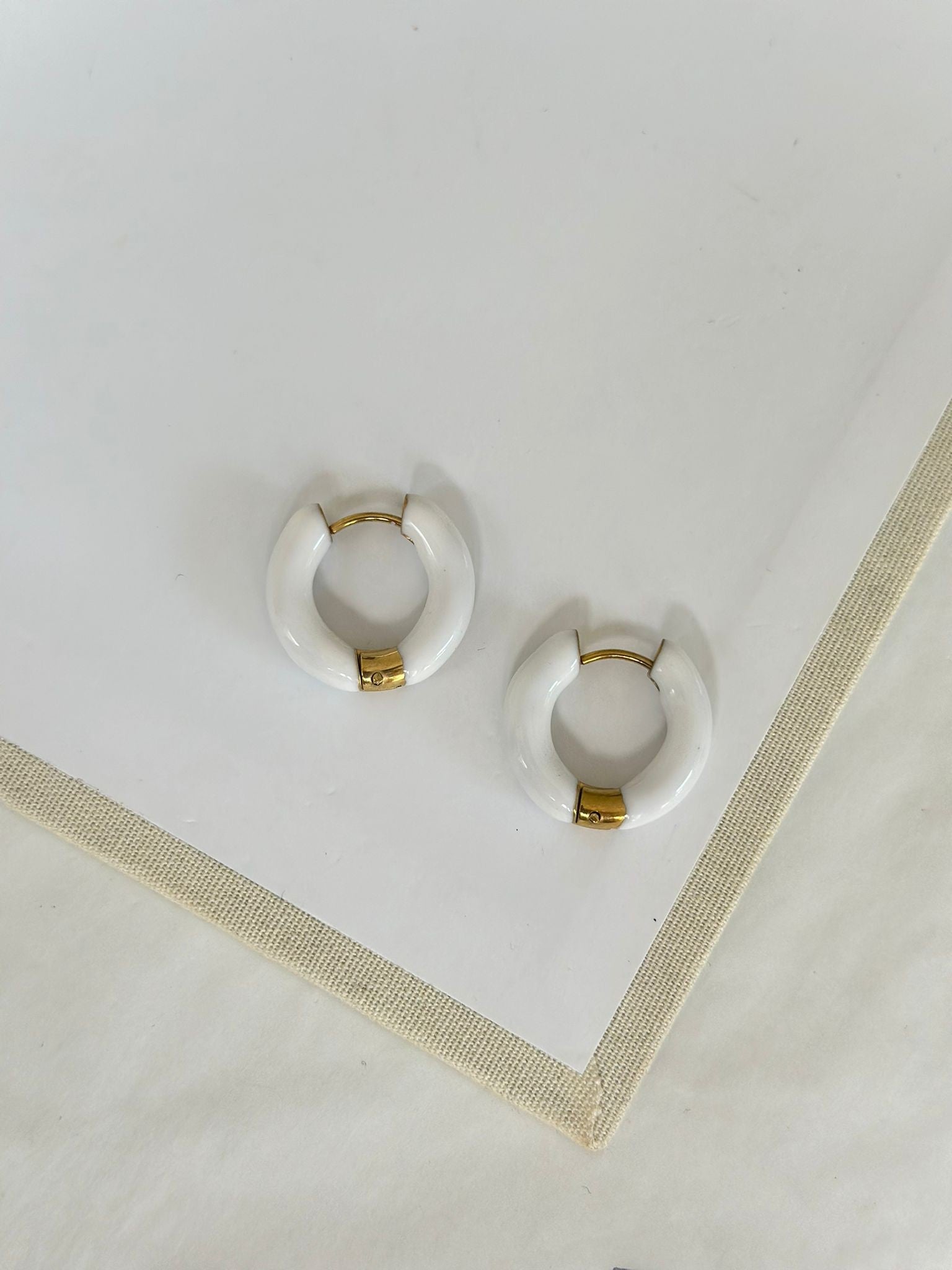 Çelik Beyaz Halka Küpe