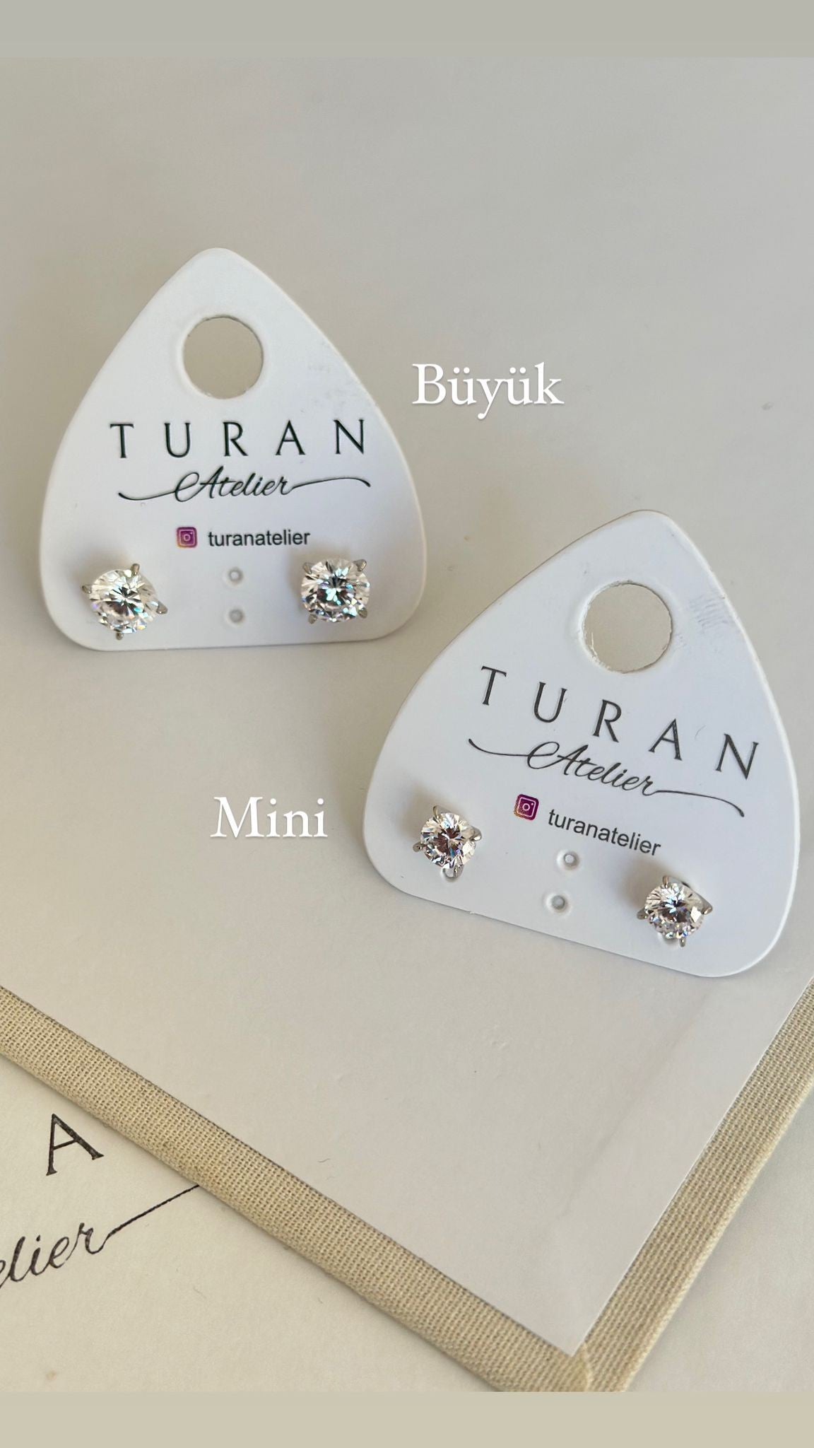 Küçük Boy Tek Taş Küpe