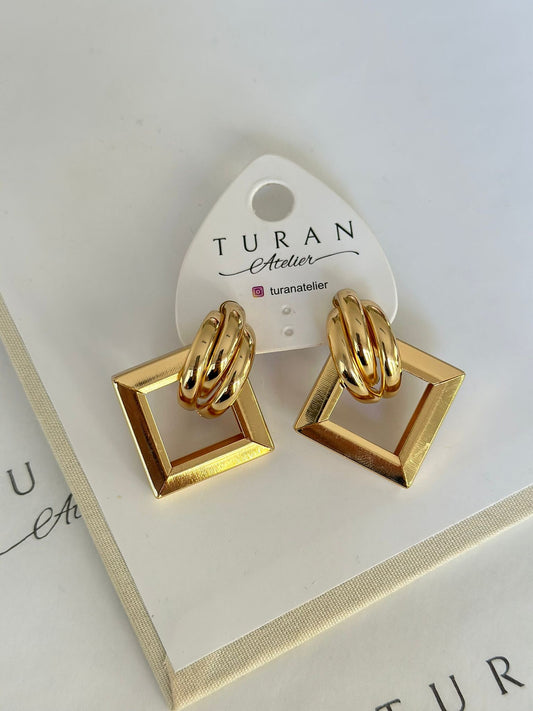 Gold Renk Kare Küpe