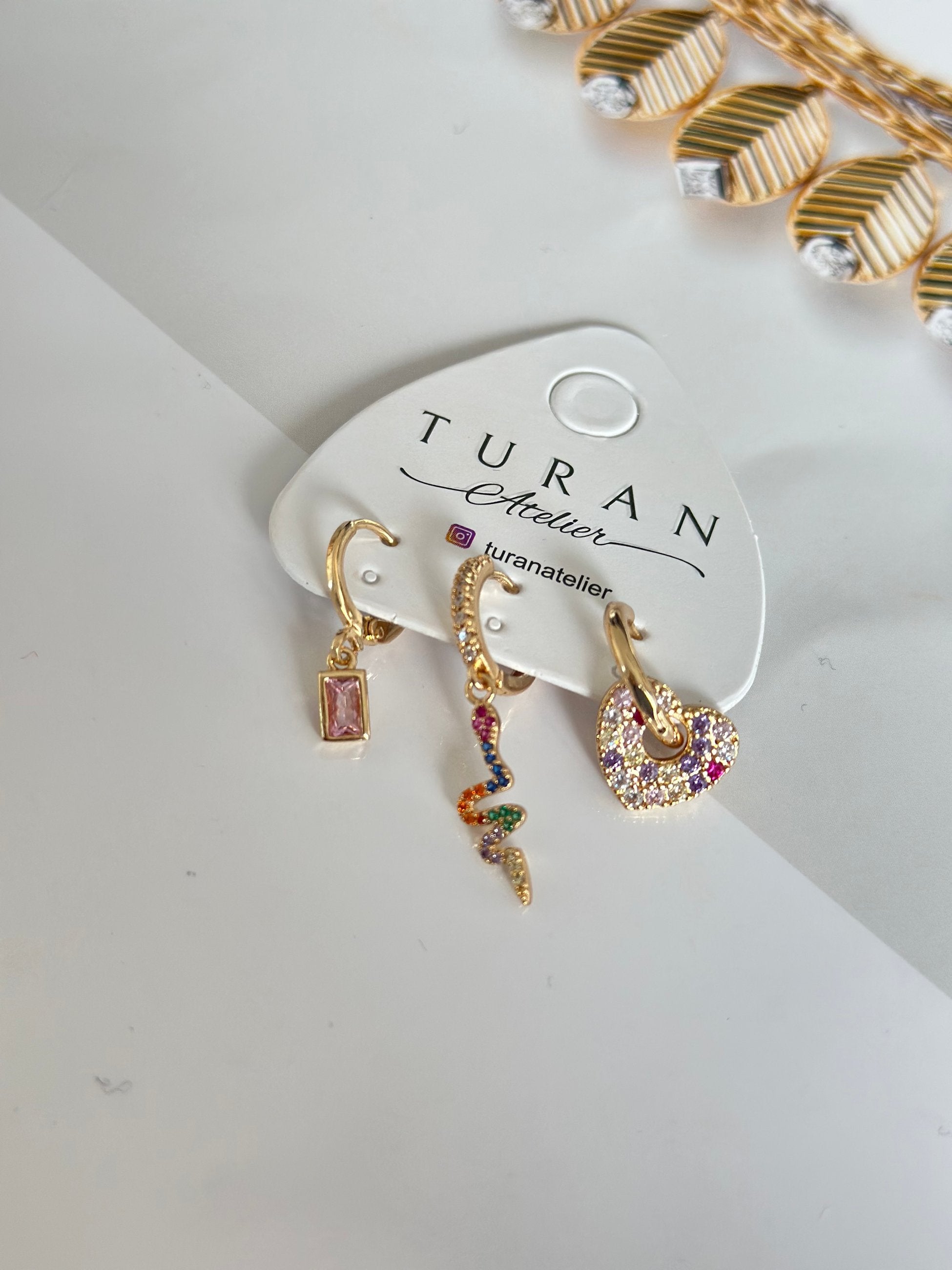 Yılan Detay Gold Kombin Set Küpe