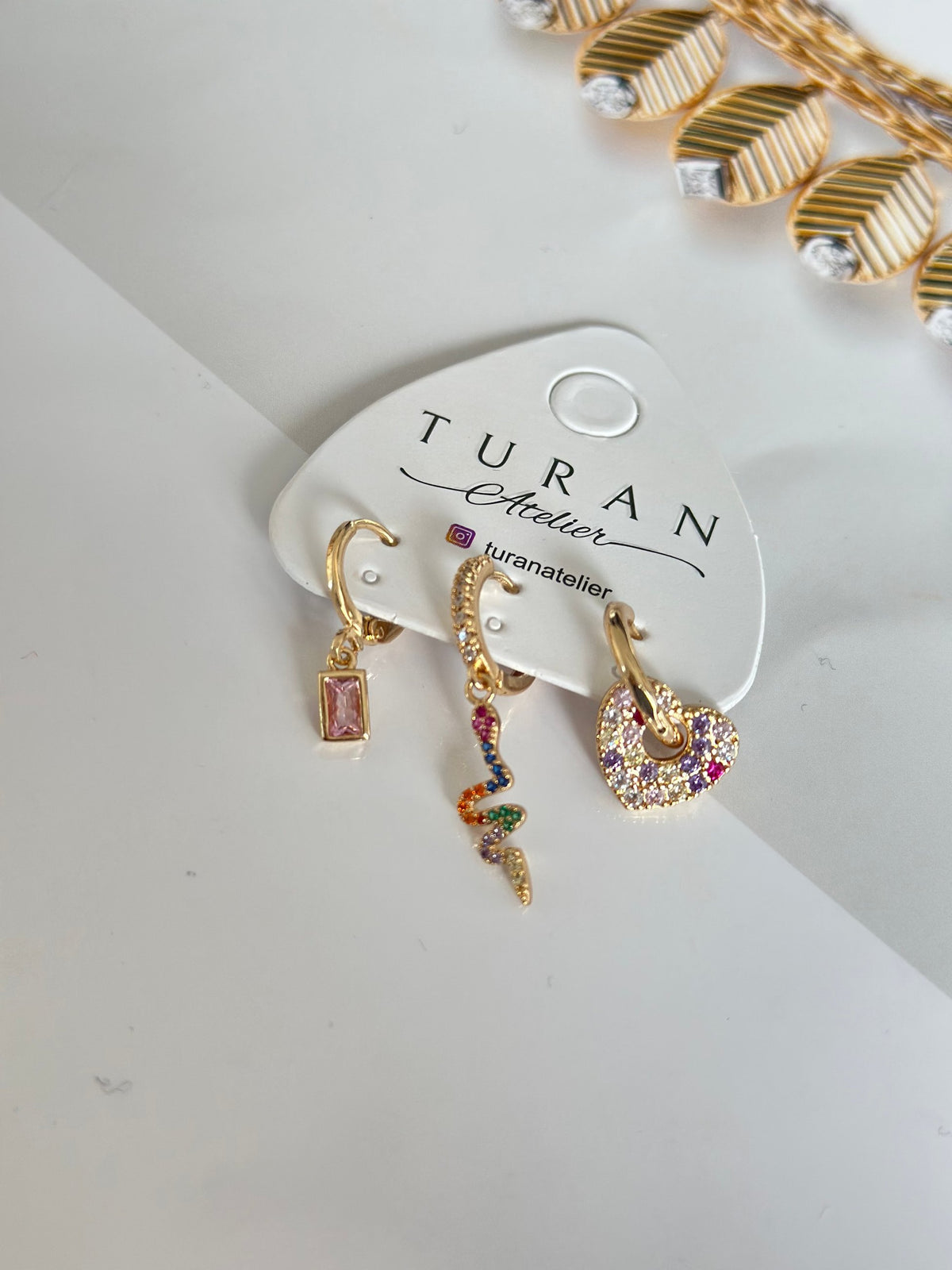 Yılan Detay Gold Kombin Set Küpe