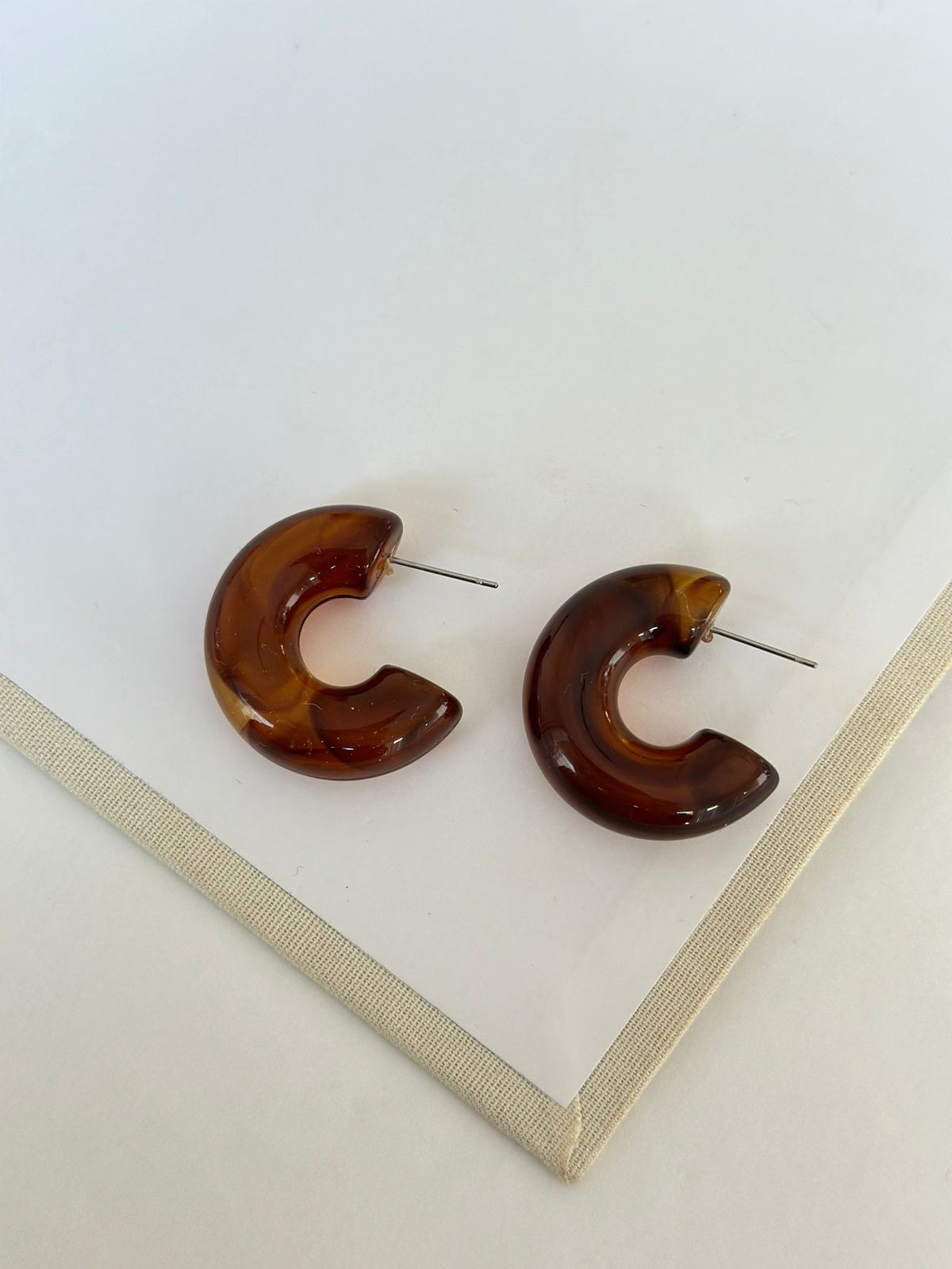 Kemik Kahverengi Boru Küpe