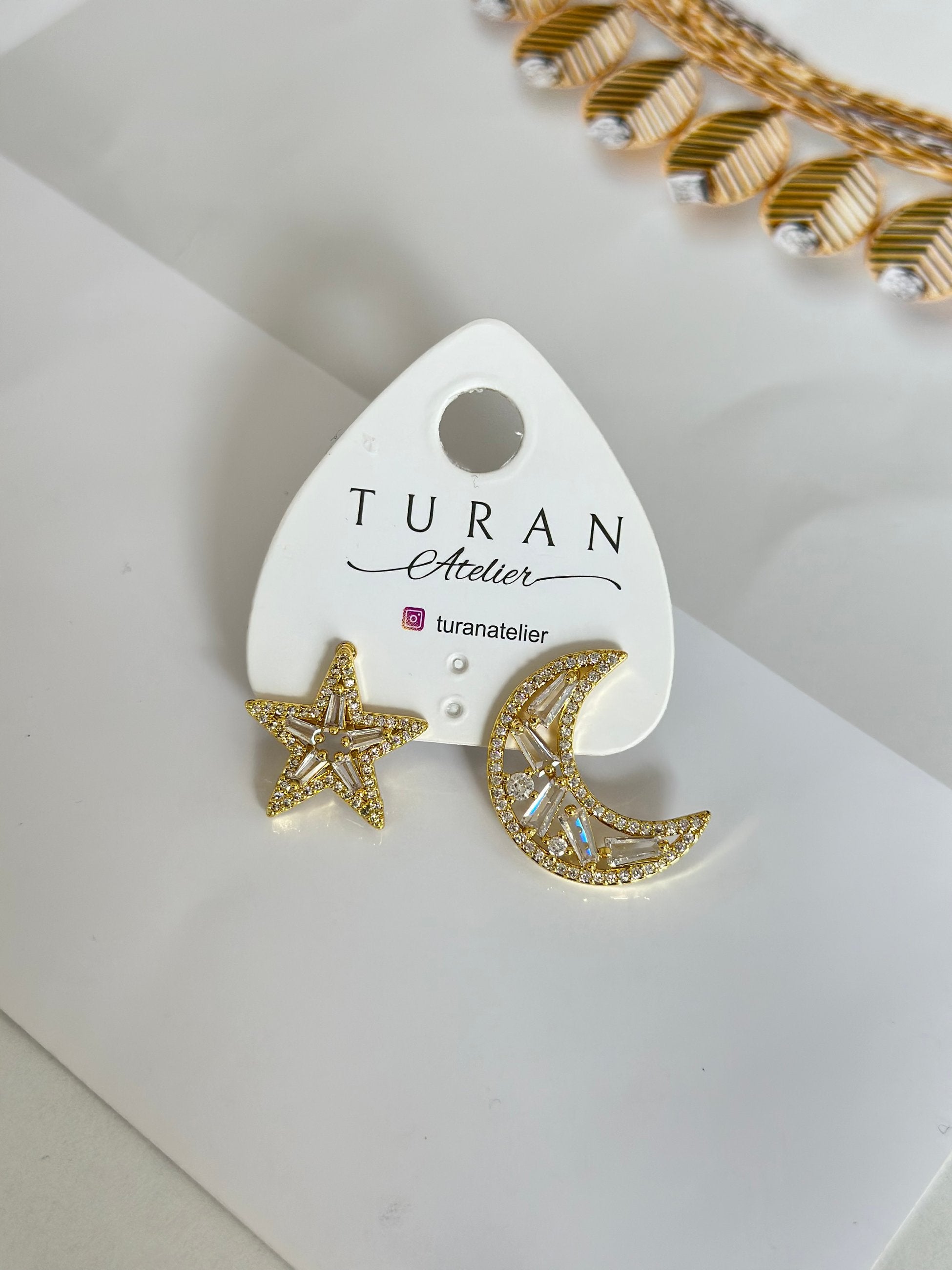 Gold Ay Yıldız Küpe