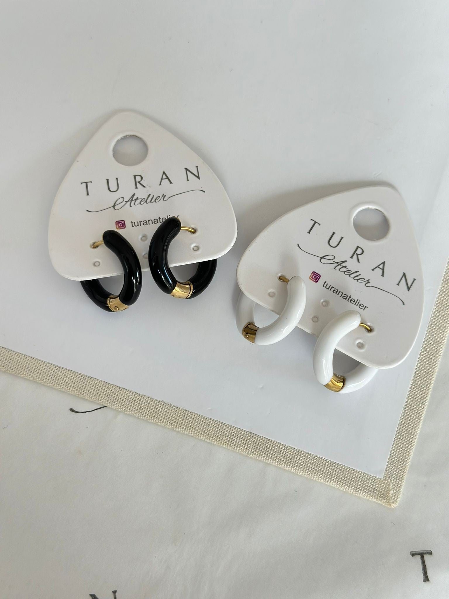 Çelik Beyaz Halka Küpe