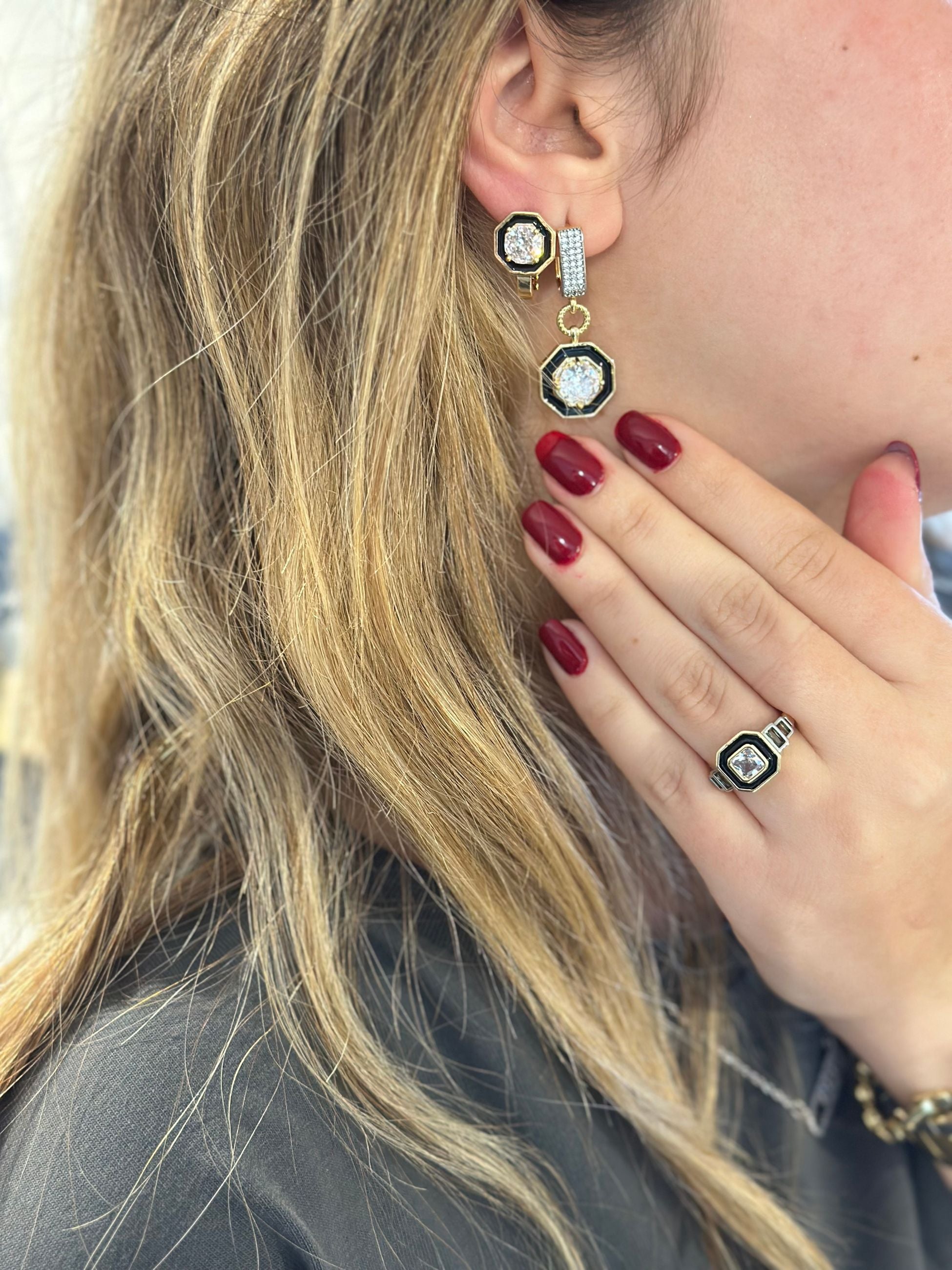 Tek Taş Elmas Model Küpe