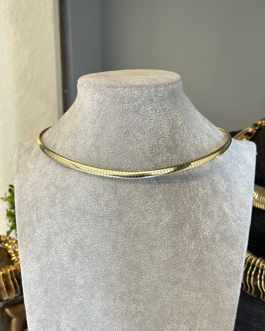 Çizgi Model Choker (Tasma) Kolye