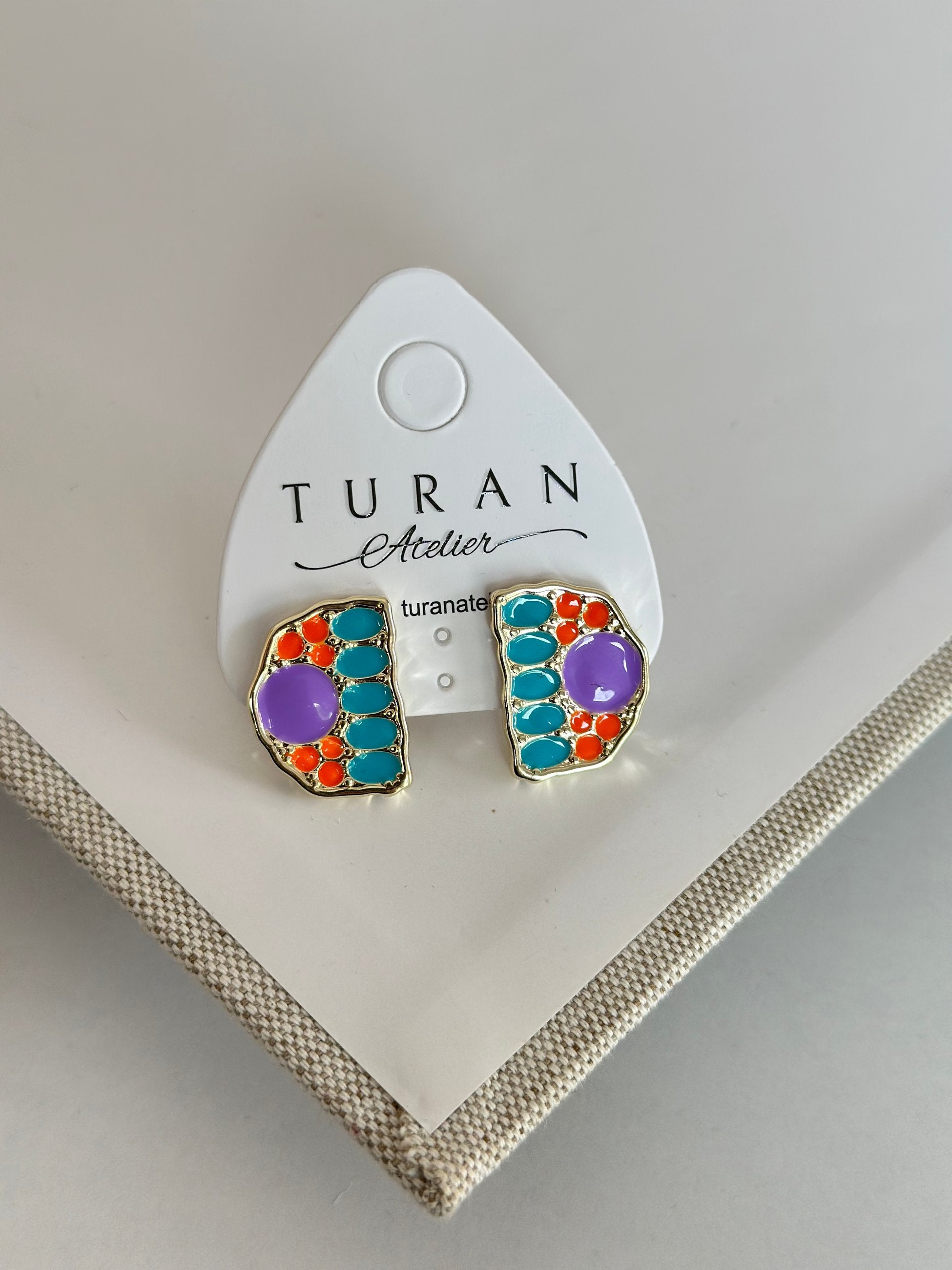 Karışık Renkli Oval Küpe