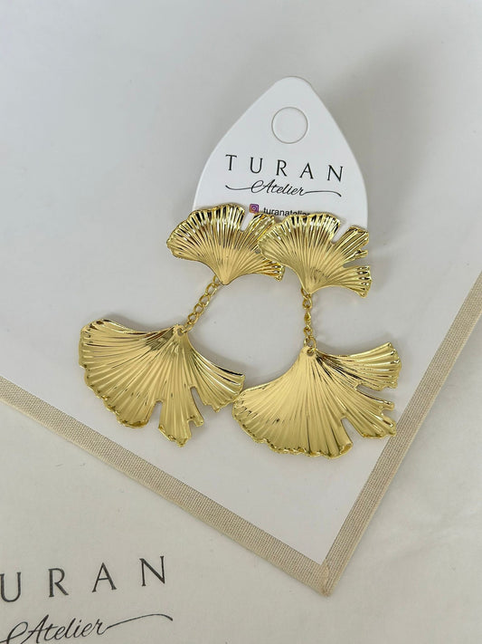 Gold Yaprak Sallantılı Plaka Küpe