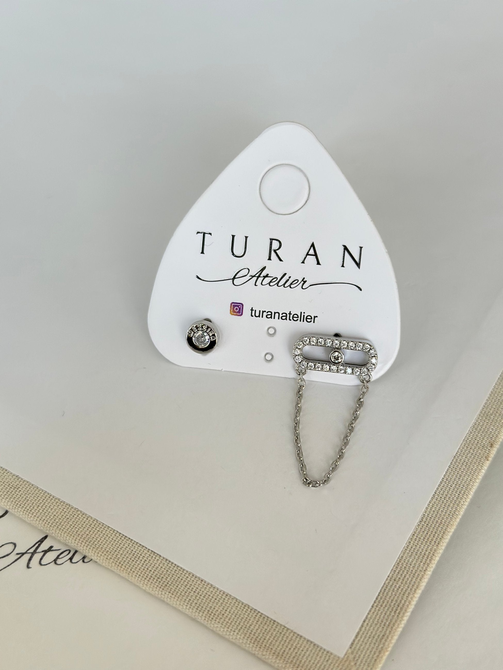 Messi Gümüş Renk Küpe