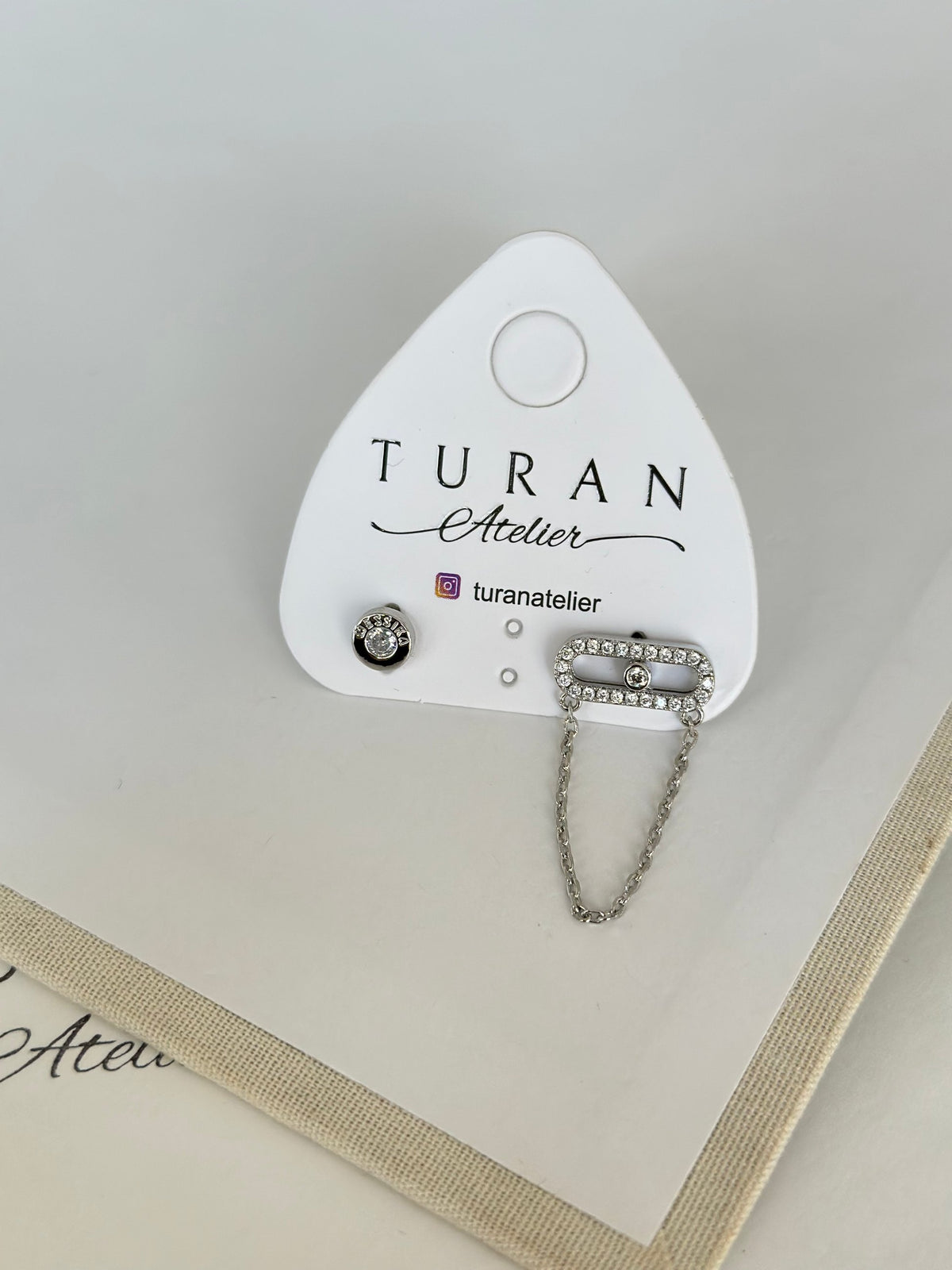 Messi Gümüş Renk Küpe