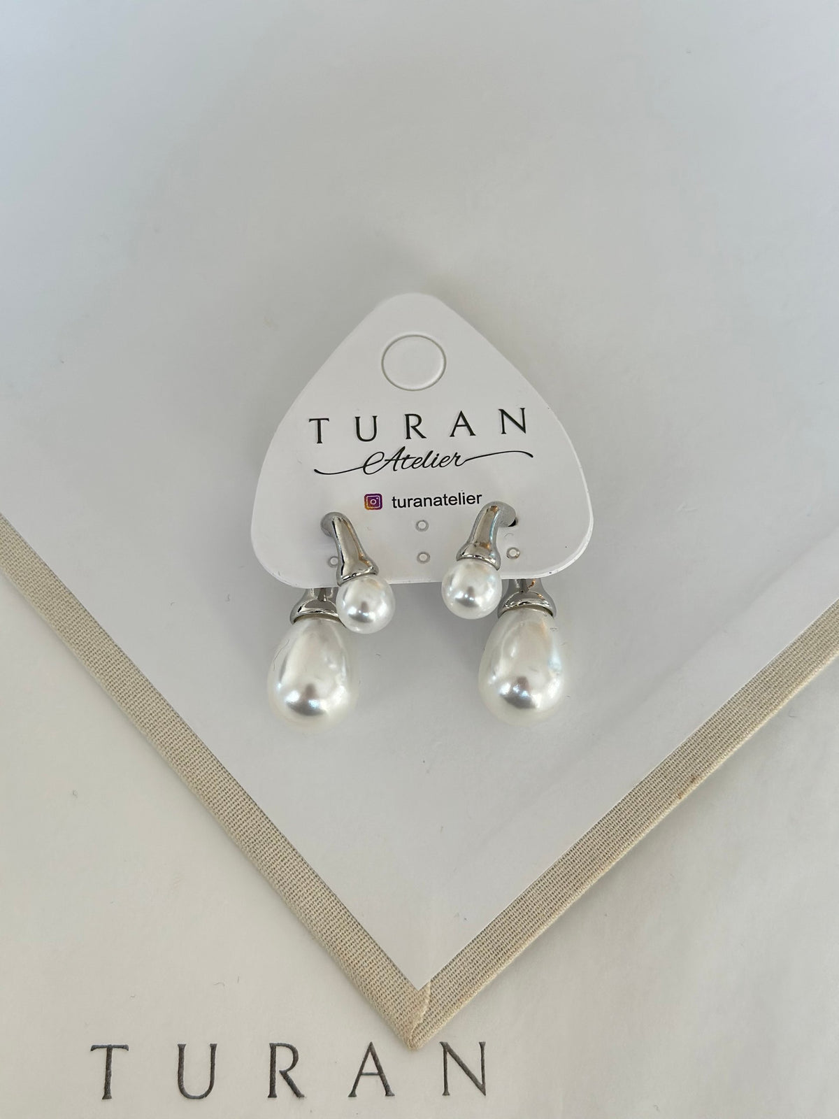 İri İnci Detay Tasarım Küpe