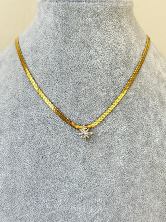 Kuzey Yıldızı Detay İtalyan Kolye