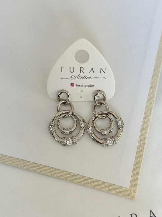 Sallantılı Gümüş Renk Küpe