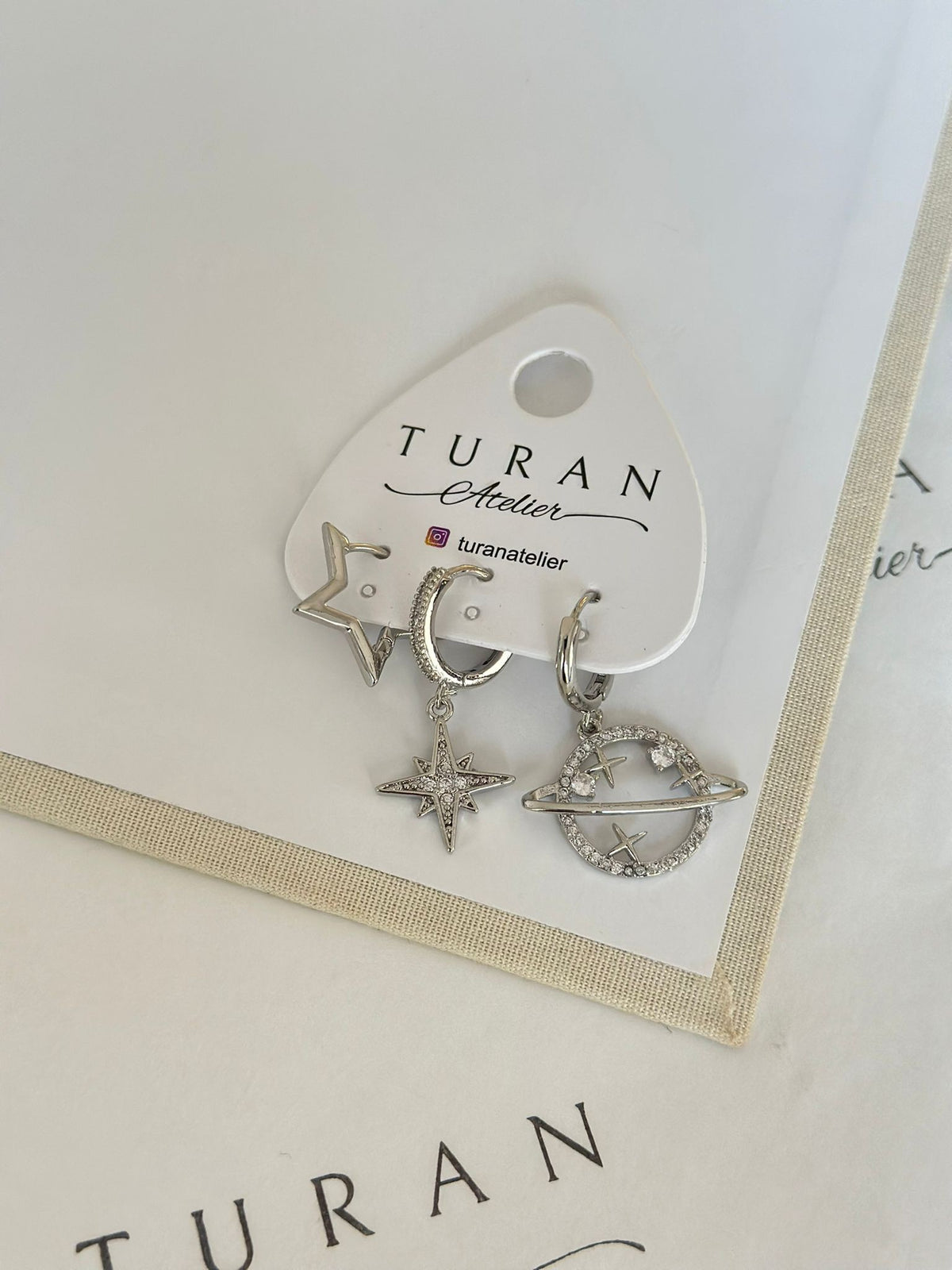 Gezegen Kombin Küpe