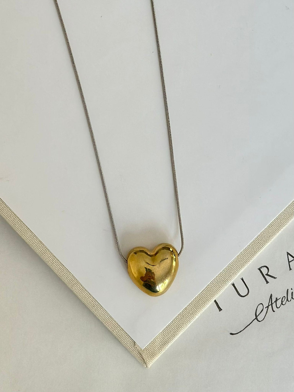 Bombe Kalp Uzun Kolye