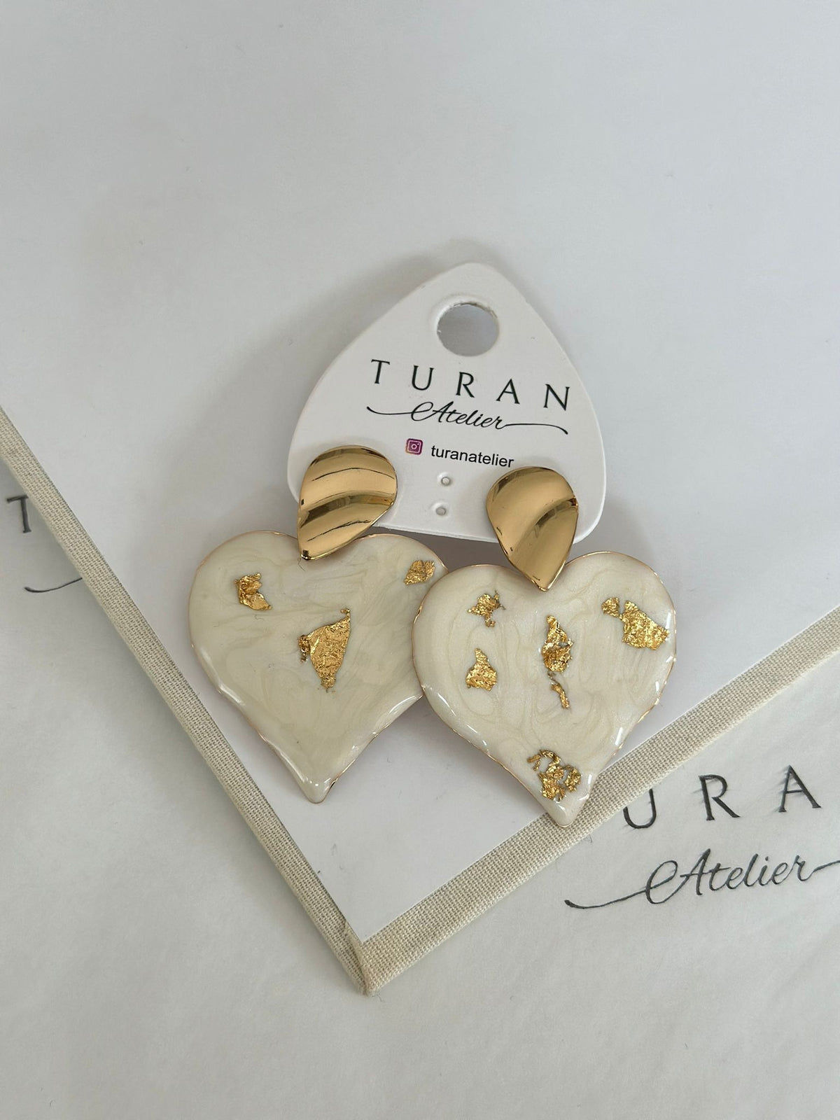 Tasarım Krem Kalp Küpe