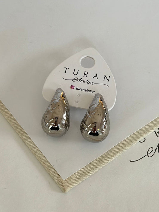 Çizgili Marka Gümüş Renk Damla Küpe