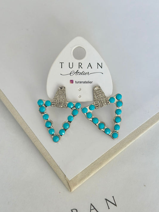 Mavi Taşlı Gümüş Renk Tasarım Küpe