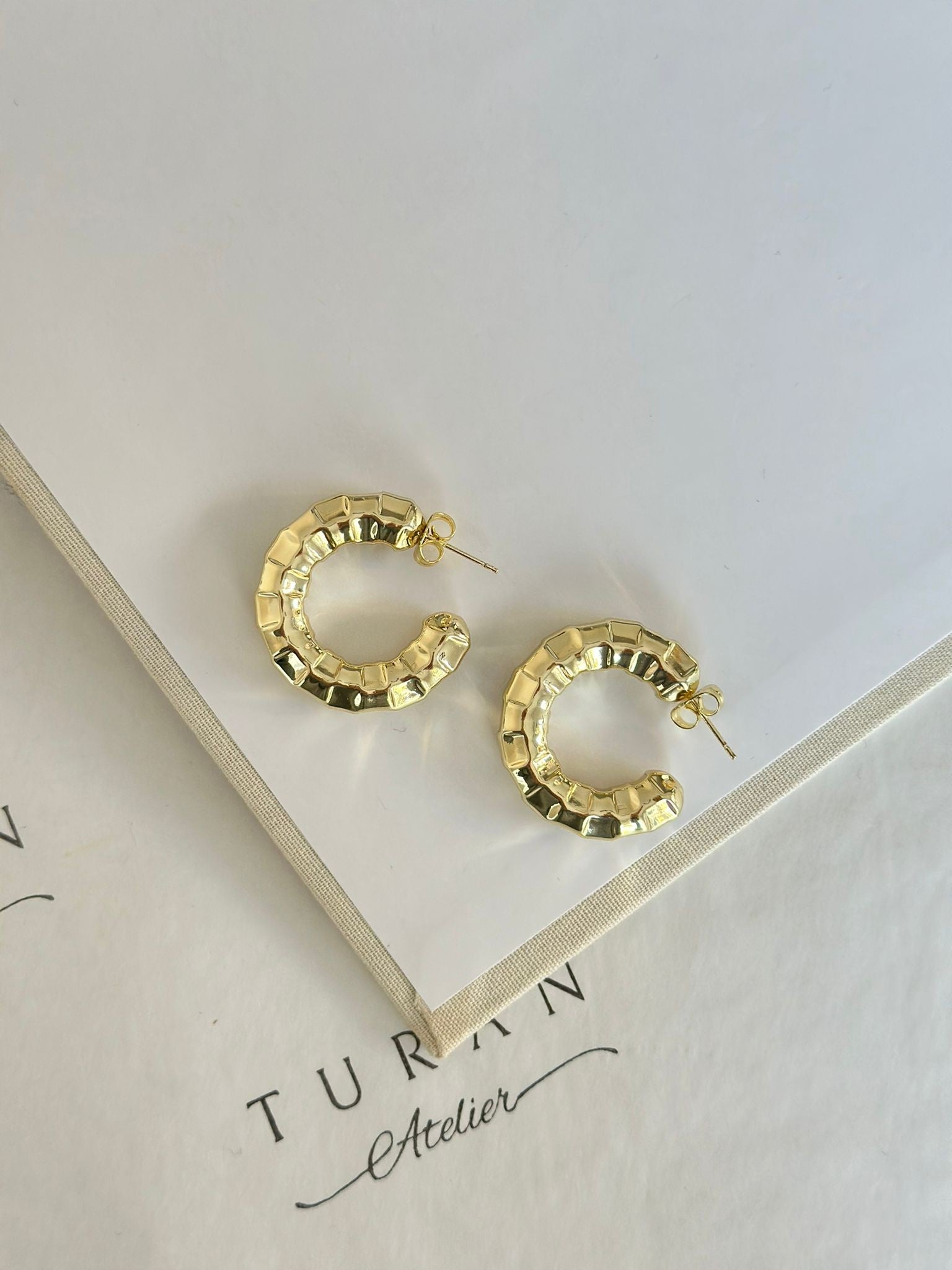 Yansımalı Kare Model Küpe (14K Renk)