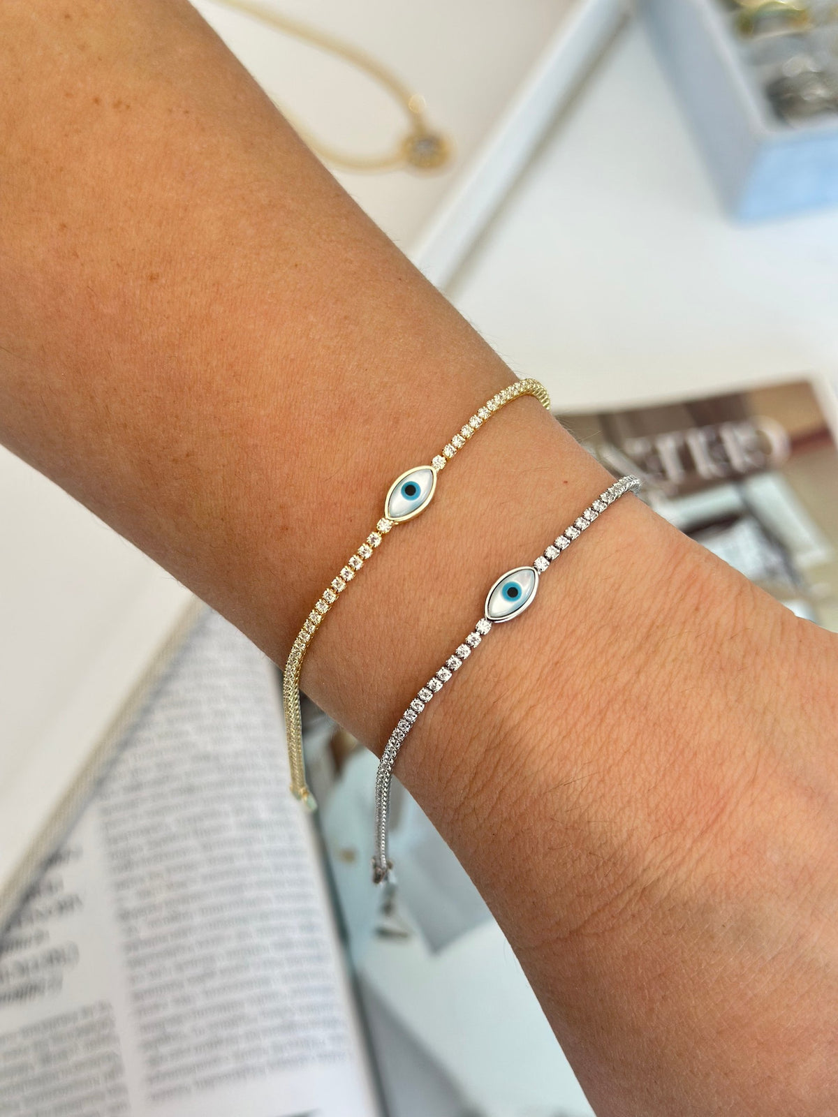 Göz Detaylı Minimal Su Yolu Bileklik