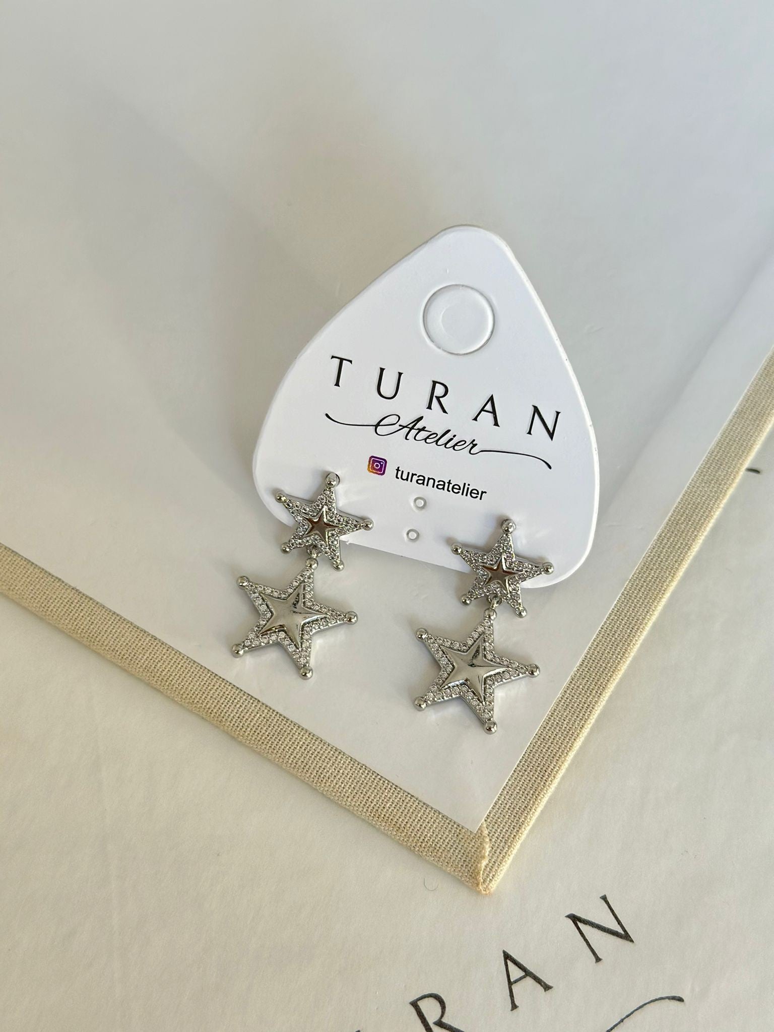 Tasarım Yıldız Küpe / Gümüş Renk