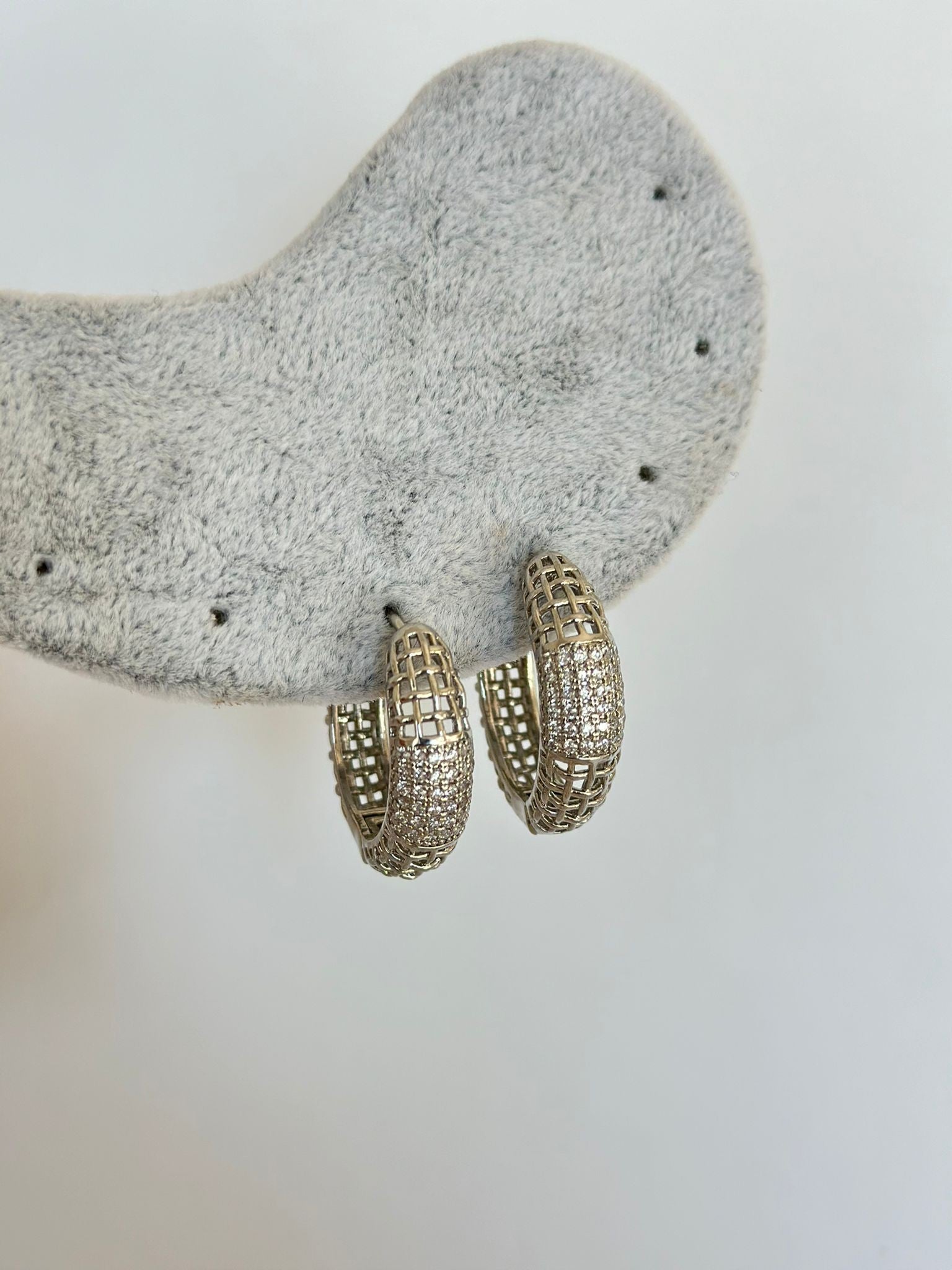 Gümüş Renk Tasarım File Küpe